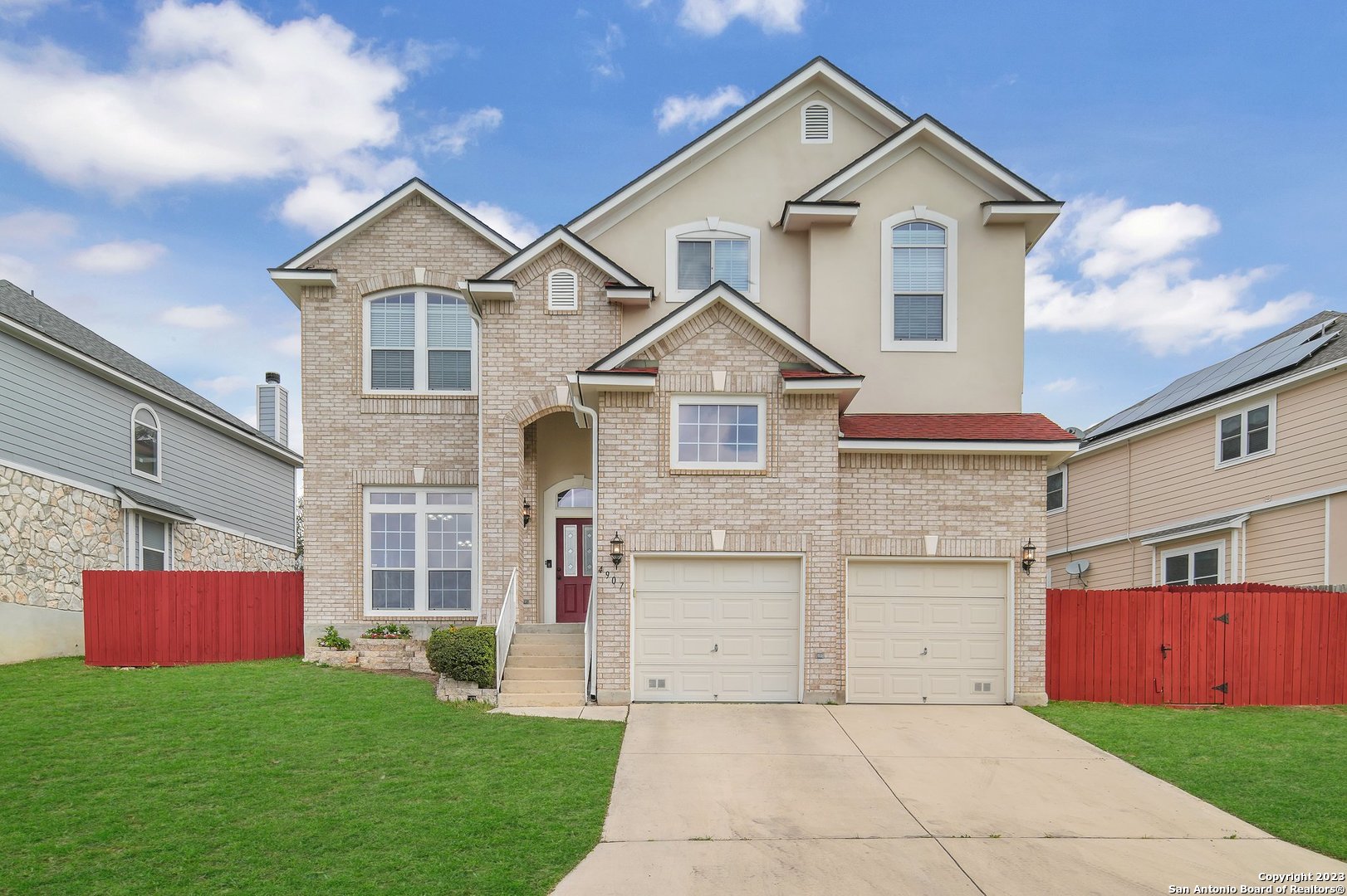 a front view of house with yard