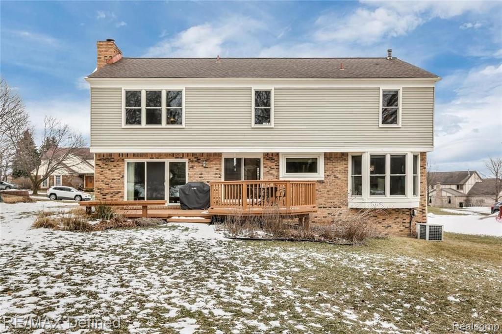 1141 Sandy Ridge Drive Rochester Hills, MI 48306 - Photo 3 of 28