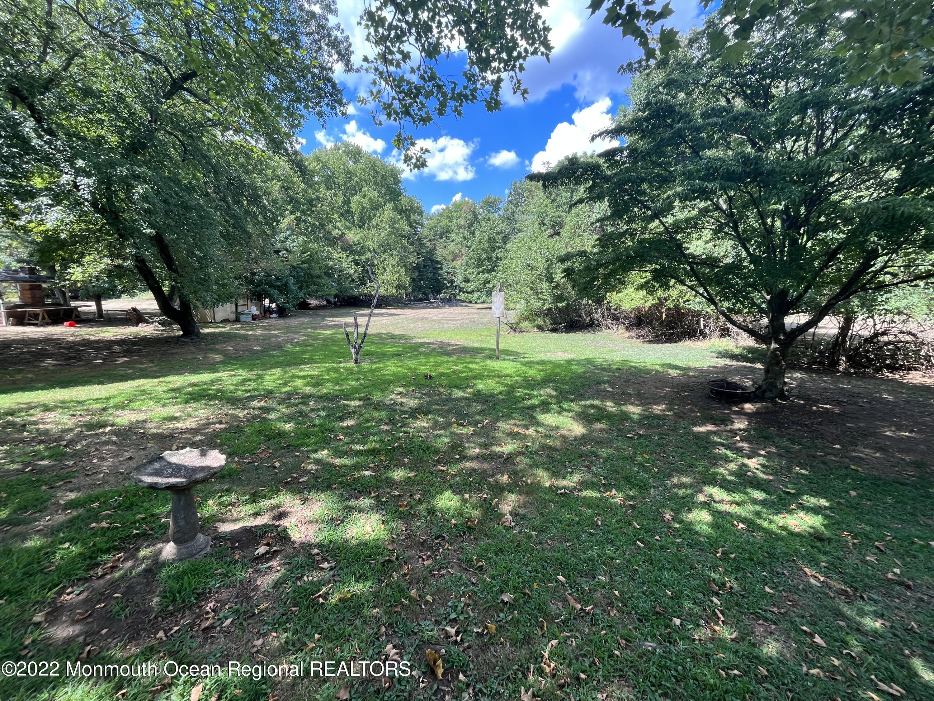 49 Lloyd Road Morganville, NJ 07751 - Photo 14 of 16 0EA3882A-F373-4090-B597-50C79908D0D7