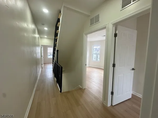 $3,900 | 13 Vermont Avenue, Unit 1, Newark, NJ 07106