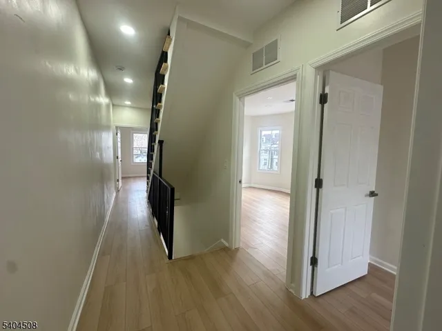 $4,900 | 13 Vermont Avenue, Unit 2, Newark, NJ 07106