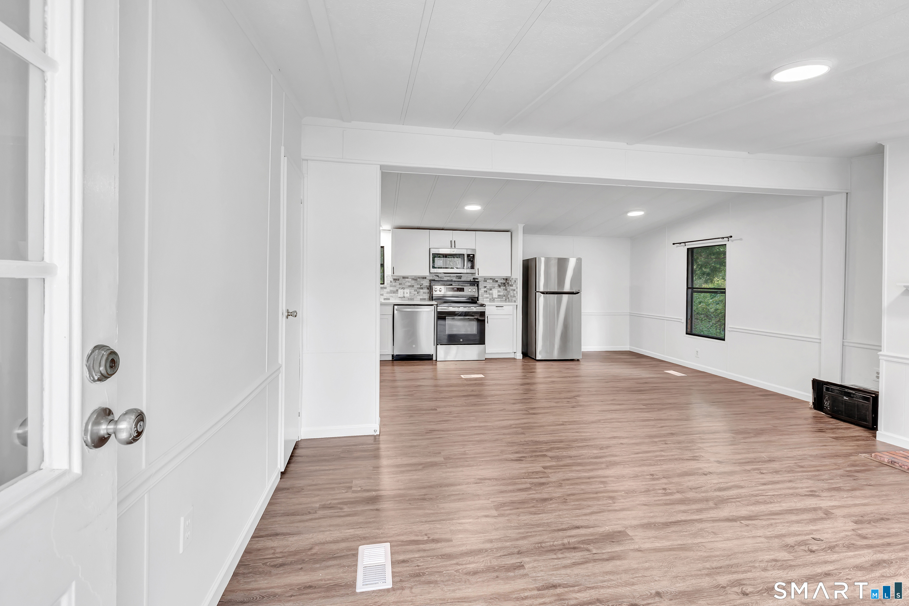 30 Crescent Park Road Westport, CT 06880 - Photo 9 of 33