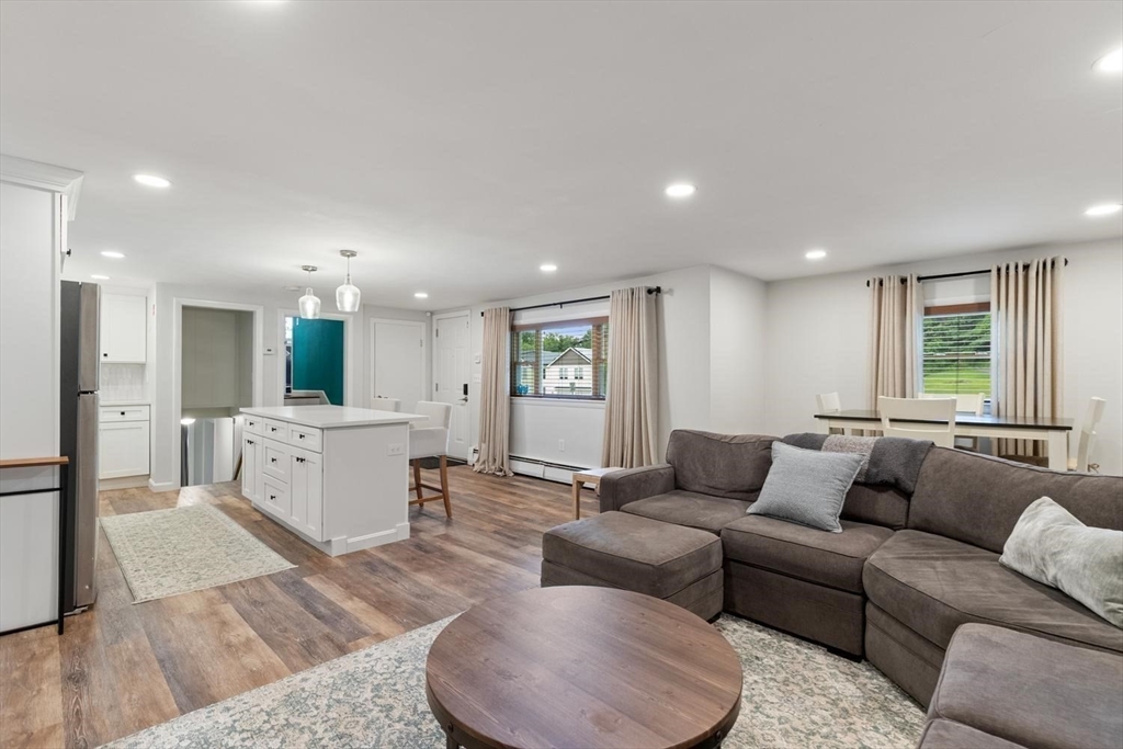 340 Berlin Road Marlborough, MA 01752 - Photo 5 of 37 Gallery Image 5