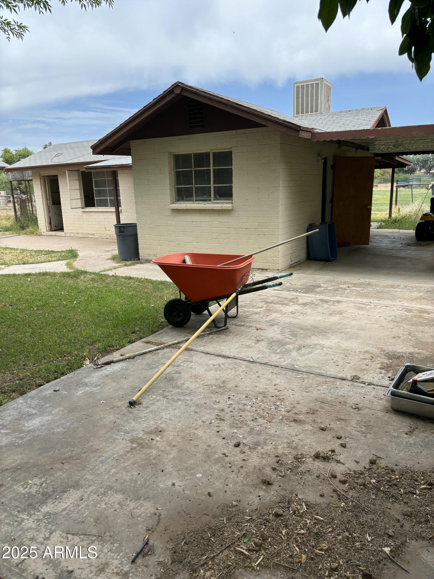 3102 East Backus Road Mesa, AZ 85213 - Photo 5 of 11 IMG_7389