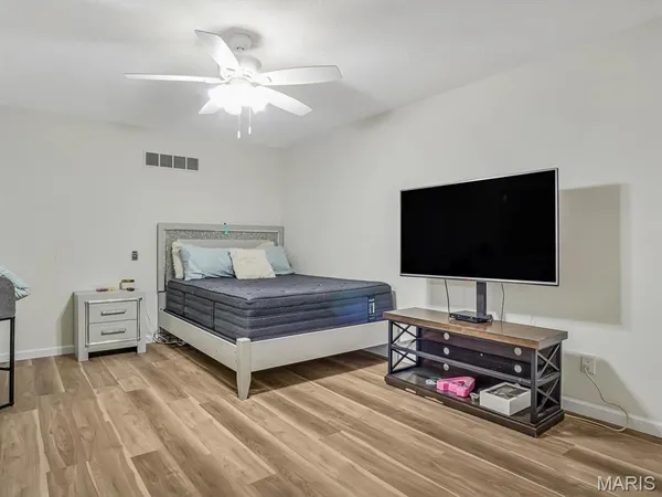 $370,000 | 200 Rebecca Lane, Chester, IL 62233