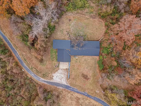 $370,000 | 200 Rebecca Lane, Chester, IL 62233