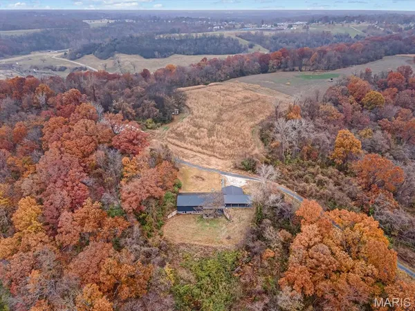 $370,000 | 200 Rebecca Lane, Chester, IL 62233