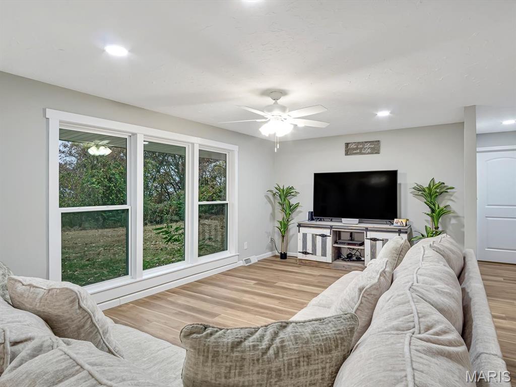 200 Rebecca Lane Chester, IL 62233 - Photo 7 of 29