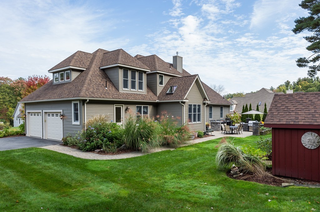 15 Peach Tree Road East Longmeadow, MA 01028 - Photo 6 of 29 Gallery Image 6
