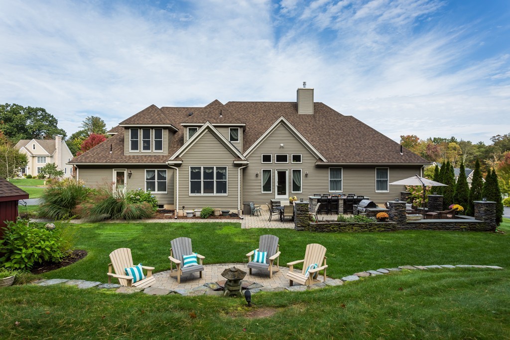 15 Peach Tree Road East Longmeadow, MA 01028 - Photo 7 of 29 Gallery Image 7