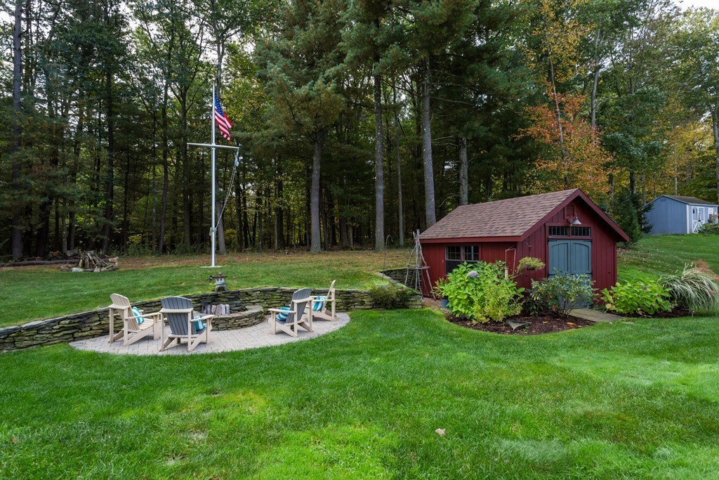 15 Peach Tree Road East Longmeadow, MA 01028 - Photo 8 of 29 Gallery Image 8