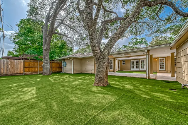 $3,375 | 3710 Linkview Drive, Houston, TX 77025