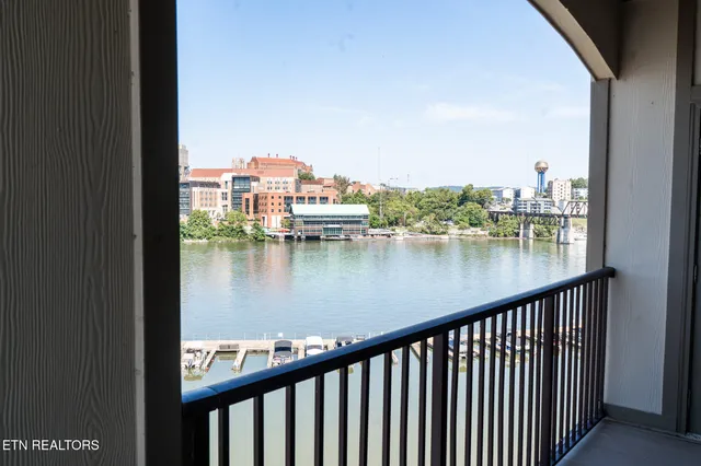 $2,195 | 445 West Blount Avenue, Unit 511, Knoxville, TN 37920