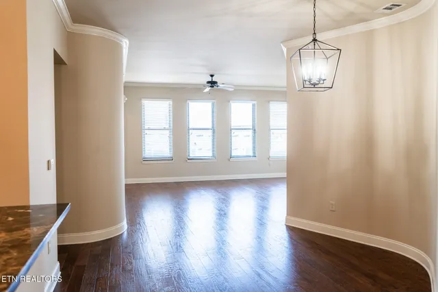 $2,195 | 445 West Blount Avenue, Unit 511, Knoxville, TN 37920