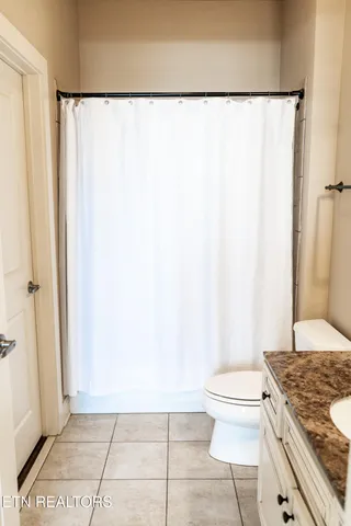 $2,195 | 445 West Blount Avenue, Unit 511, Knoxville, TN 37920