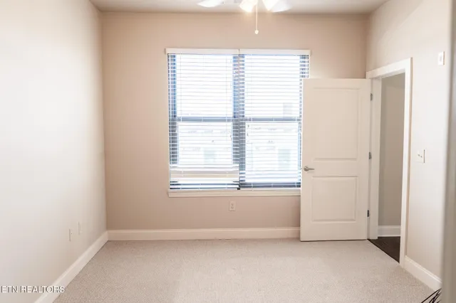 $2,195 | 445 West Blount Avenue, Unit 511, Knoxville, TN 37920