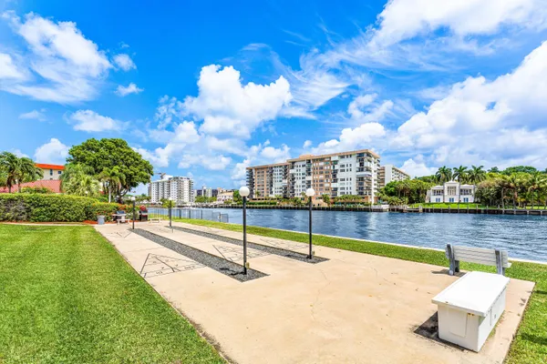 a view of a terrace with sitting area