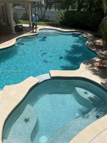 $885,000 | 1552 Northwest 135th Avenue, Pembroke Pines, FL 33028