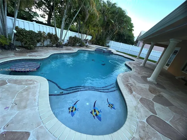 $885,000 | 1552 Northwest 135th Avenue, Pembroke Pines, FL 33028