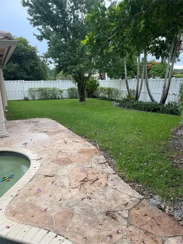 $885,000 | 1552 Northwest 135th Avenue, Pembroke Pines, FL 33028