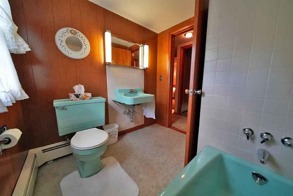 33 Maple Street Houlton, ME 04730 - Photo 39 of 80 tile-bathroom-hot-water-hea