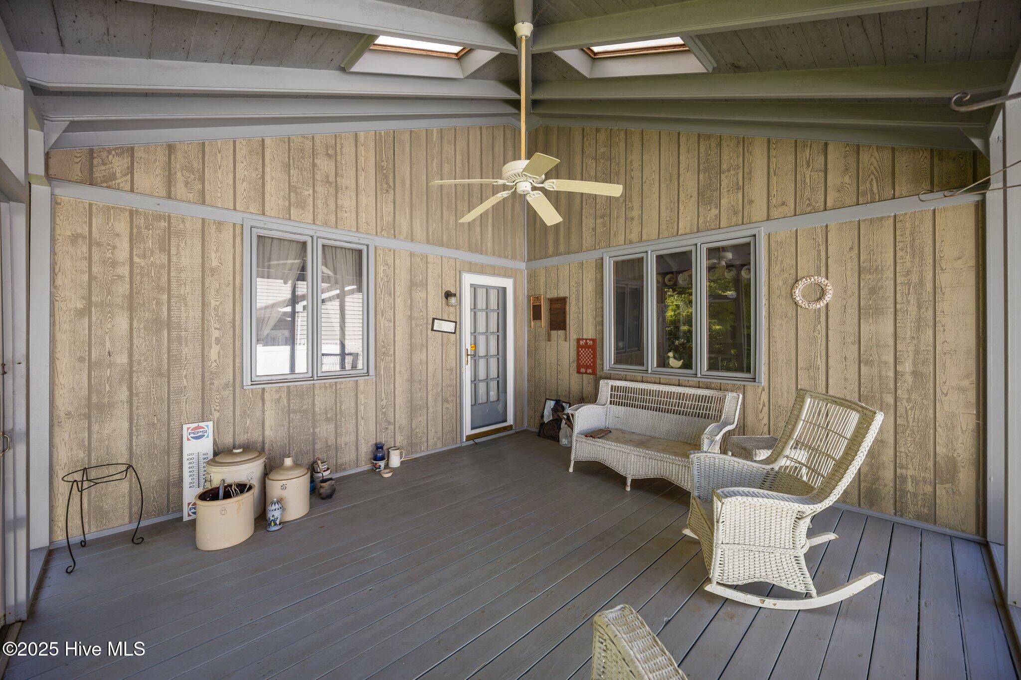 300 Rockledge Road New Bern, NC 28562 - Photo 28 of 38 Protected Outdoor Space