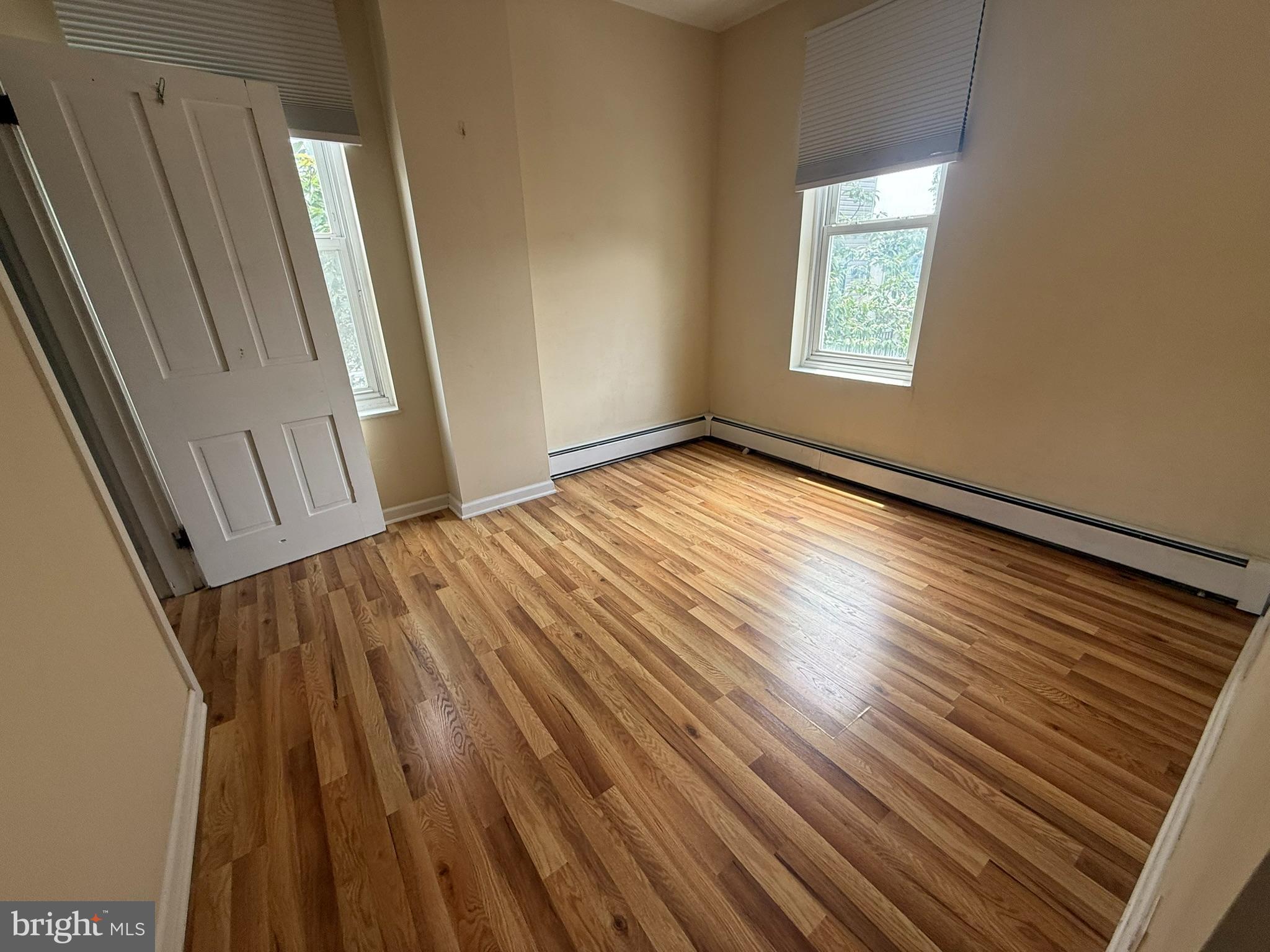 247 Green Lane Philadelphia, PA 19128 - Photo 4 of 25