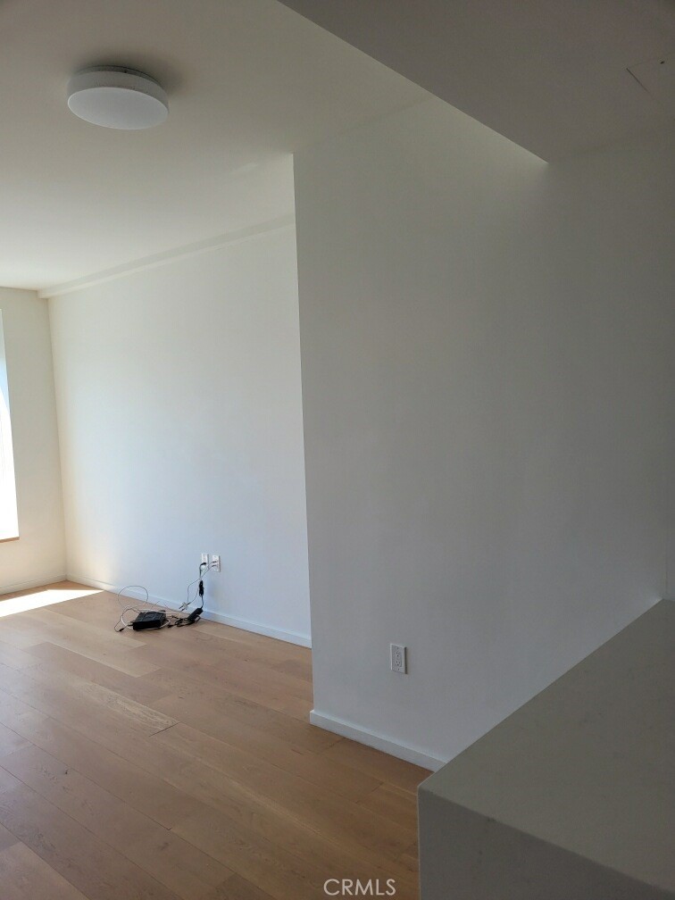 889 Francisco Street, Unit 3702 Los Angeles, CA 90017 - Photo 8 of 22