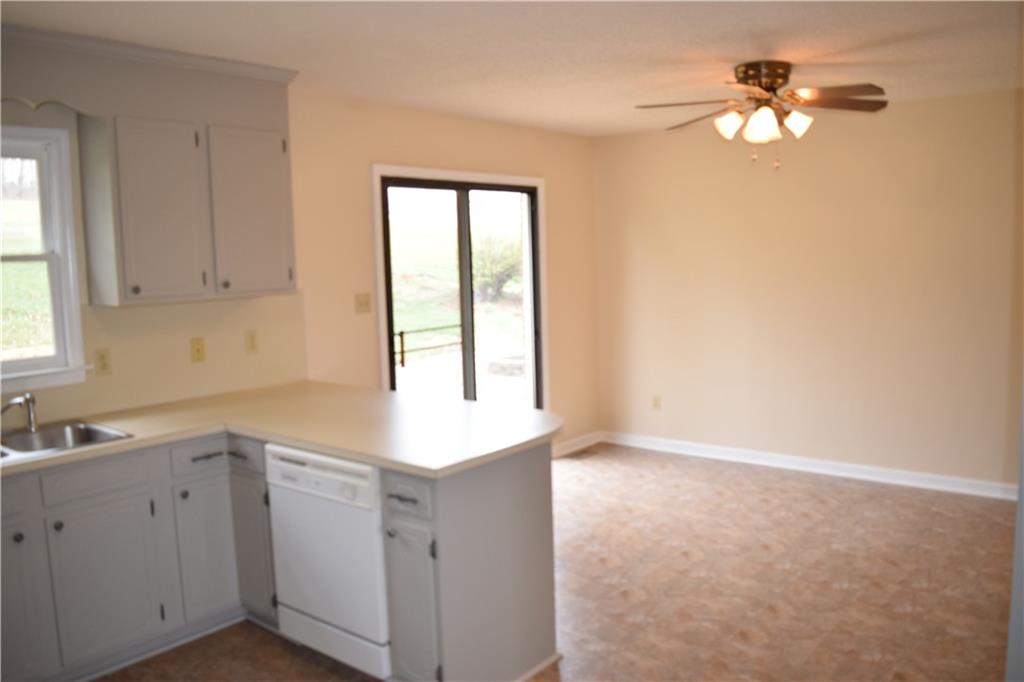 3600 Miller Bridge Road Connelly Springs, NC 28612 - Photo 4 of 19 Gallery Image 4