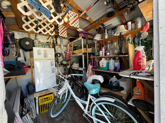 a picture of lake view