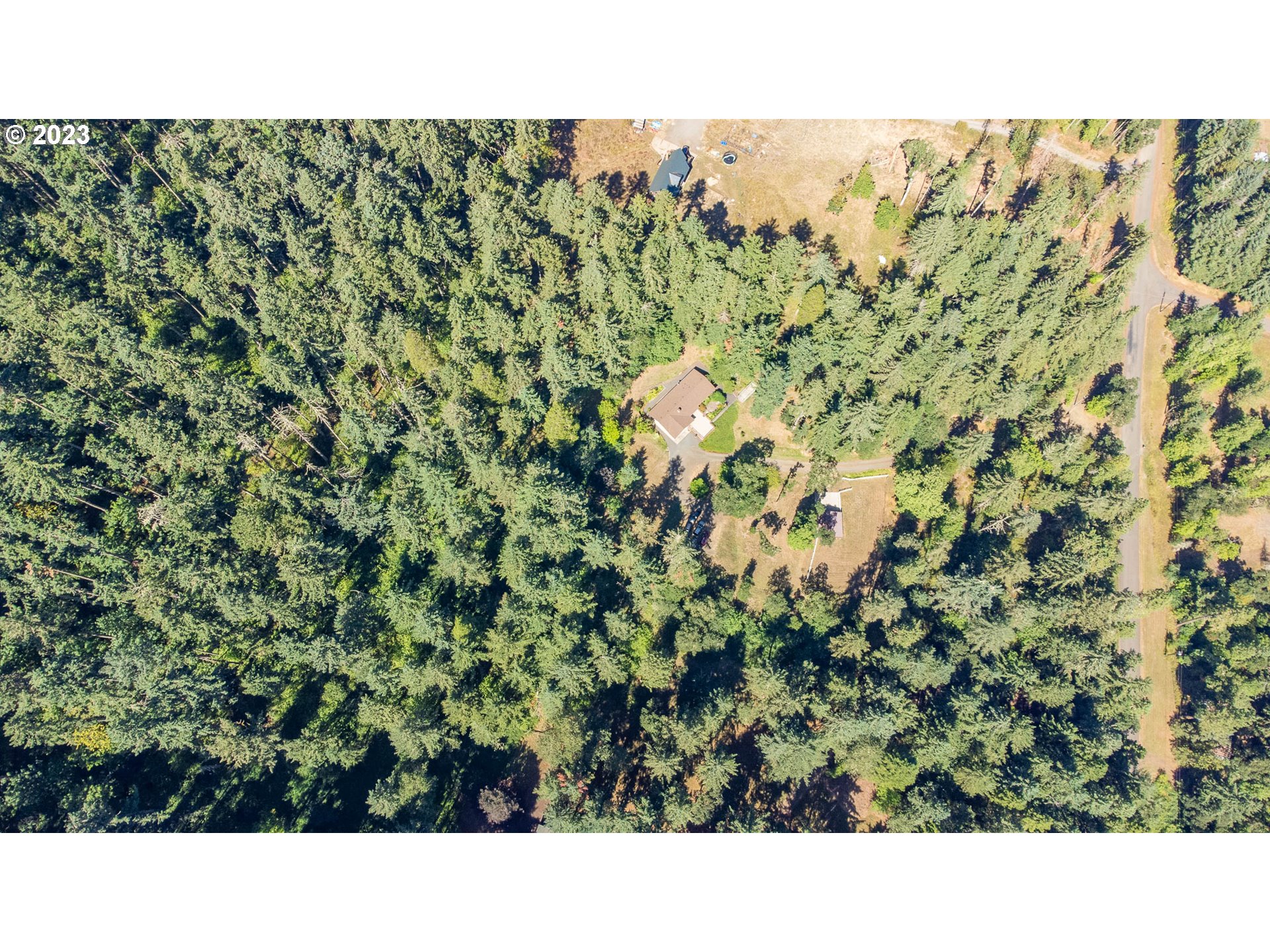 84848 Laughlin Road Eugene, OR 97405 - Photo 34 of 39 Gallery Image 34