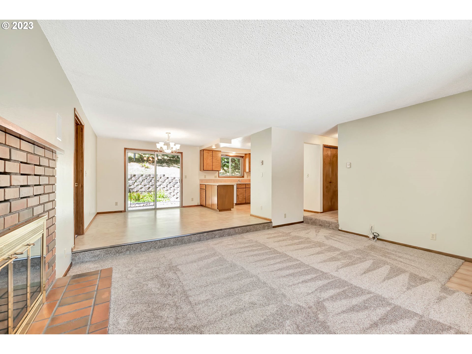 84848 Laughlin Road Eugene, OR 97405 - Photo 7 of 39 Gallery Image 7