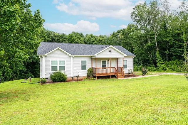$275,000 | 163 Primrose Drive, Stony Point, NC 28678