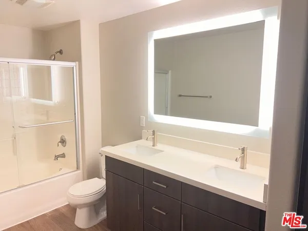 $5,395 | 1040 Glendon Avenue, Unit 3153, Los Angeles, CA 90024
