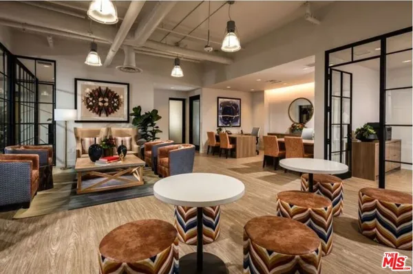 $5,395 | 1040 Glendon Avenue, Unit 3153, Los Angeles, CA 90024