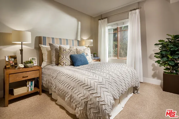 $5,395 | 1040 Glendon Avenue, Unit 3153, Los Angeles, CA 90024