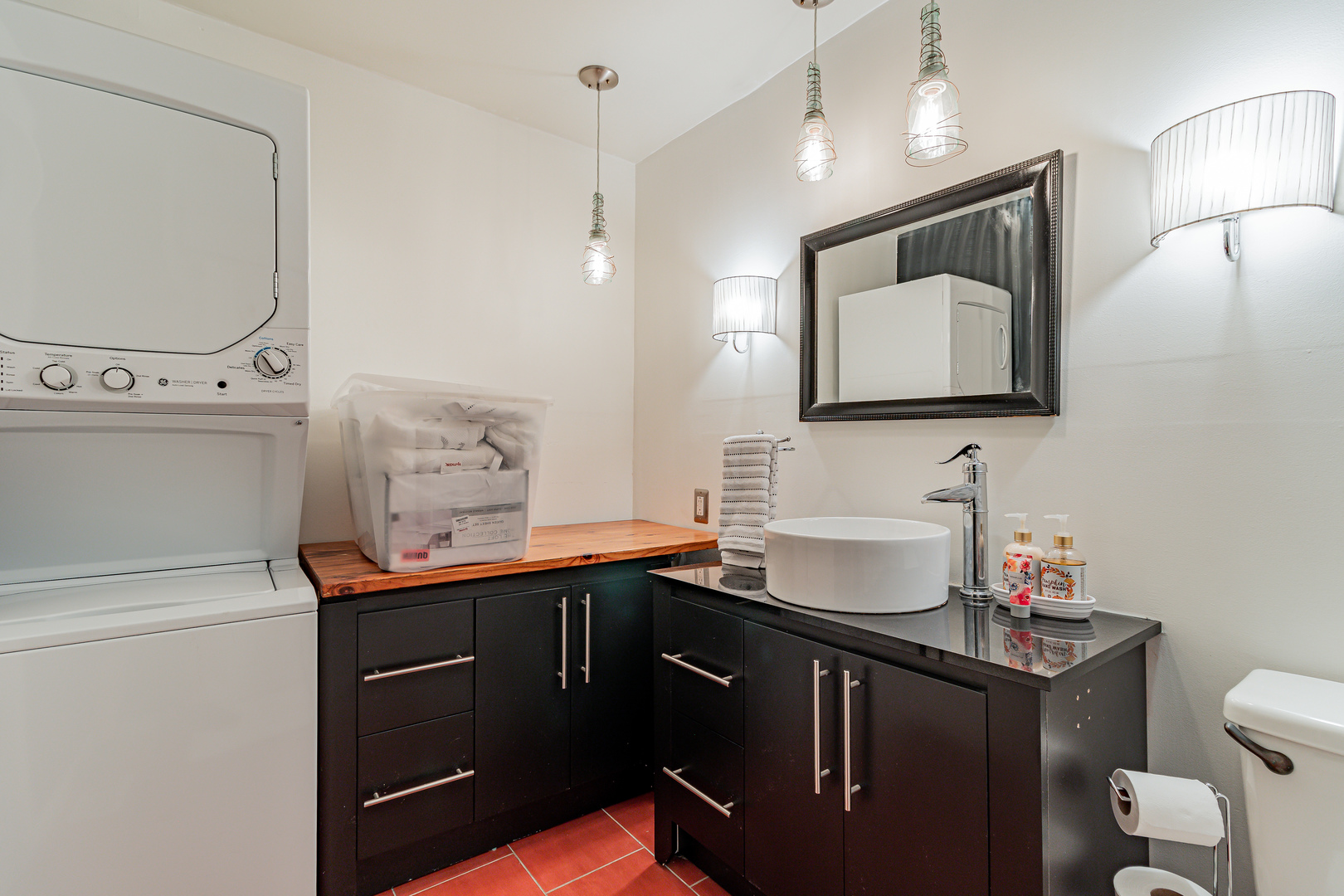 506 South Webber Street Urbana, IL 61801 - Photo 17 of 27 a bathroom with a sink vanity and toilet