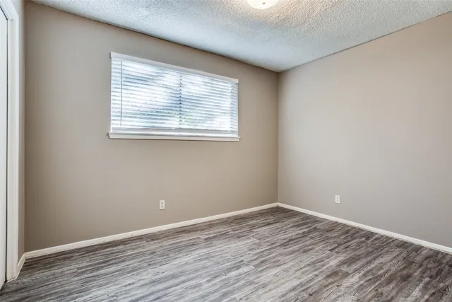 $1,395 | 607 Thrush Avenue, Unit B, Austin, TX 78753