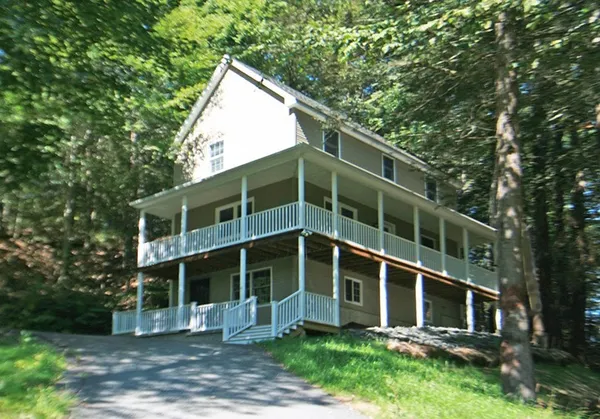 $393,000 | 36 Torrey Street, Easthampton, MA 01027