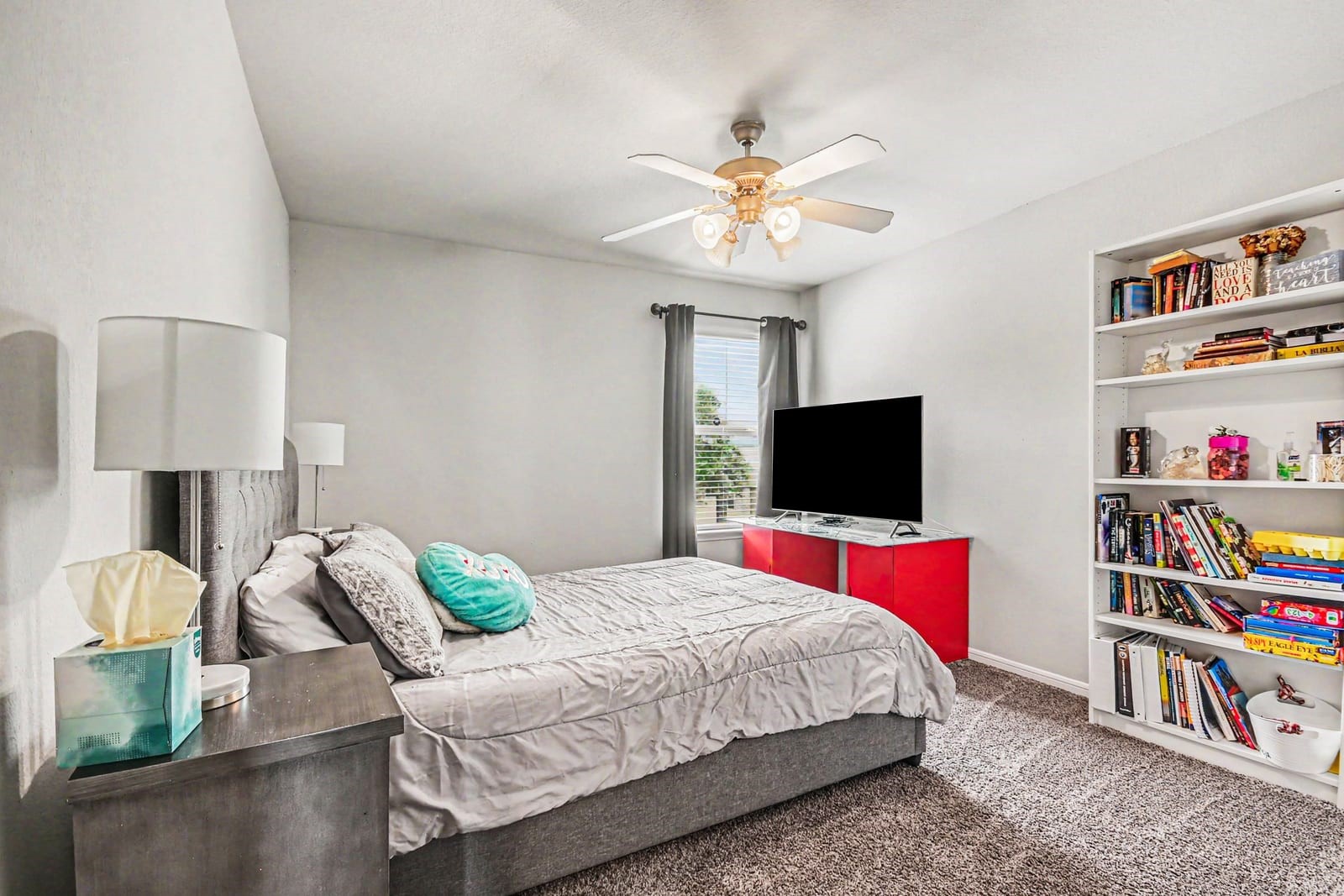 8126 Carillon Way Rosharon, TX 77583 - Photo 20 of 29