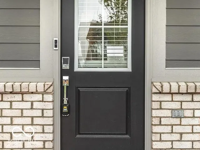 $2,585 | 6633 Willow Way, McCordsville, IN 46055