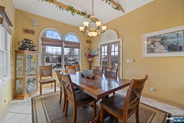 $789,900 | 258 Clinton Place, Hackensack, NJ 07601