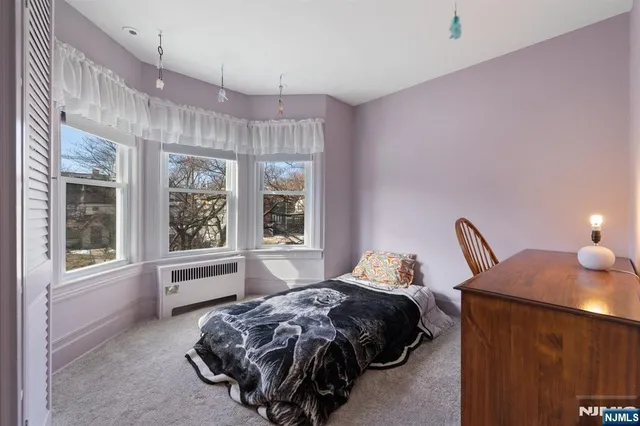 $789,900 | 258 Clinton Place, Hackensack, NJ 07601