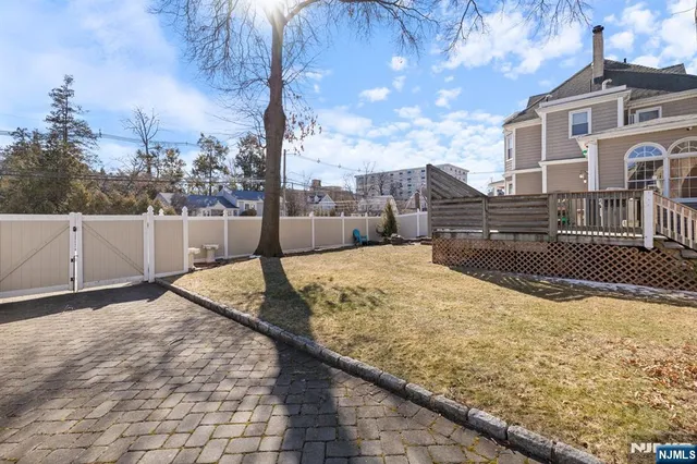 $789,900 | 258 Clinton Place, Hackensack, NJ 07601