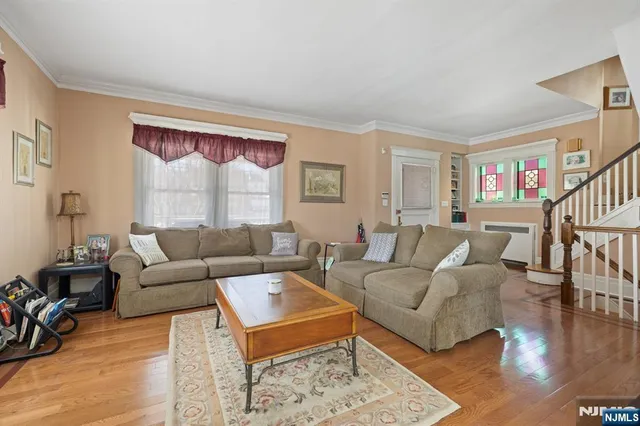 $789,900 | 258 Clinton Place, Hackensack, NJ 07601