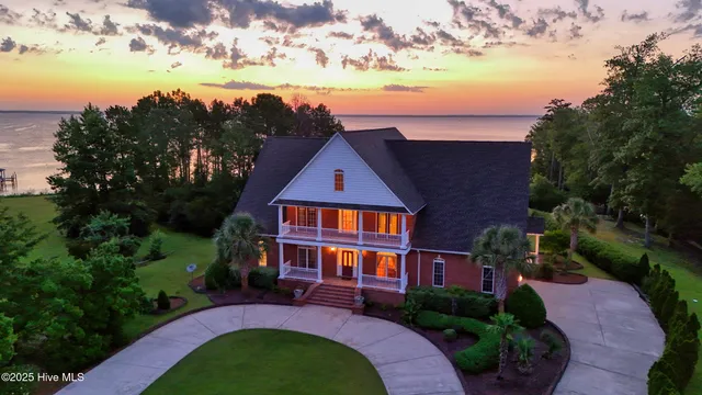 $1,250,000 | 240 Drake Landing, New Bern, NC 28560