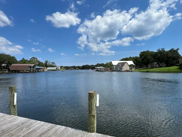 $149,900 | 210 Pelham Road, Unit 111B, Fort Walton Beach, FL 32547