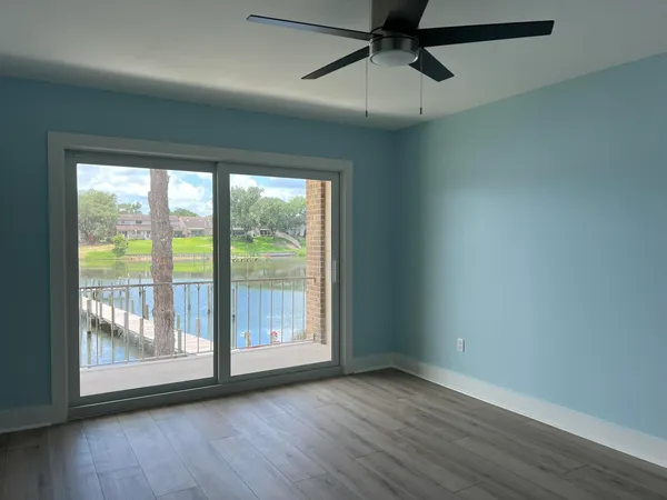 $149,900 | 210 Pelham Road, Unit 111B, Fort Walton Beach, FL 32547