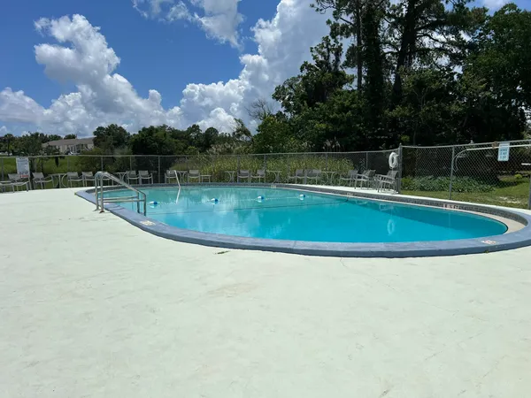 $149,900 | 210 Pelham Road, Unit 111B, Fort Walton Beach, FL 32547