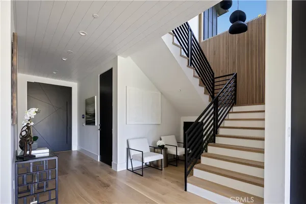 $15,500 | 5222 Ventura Canyon Avenue, Sherman Oaks, CA 91401
